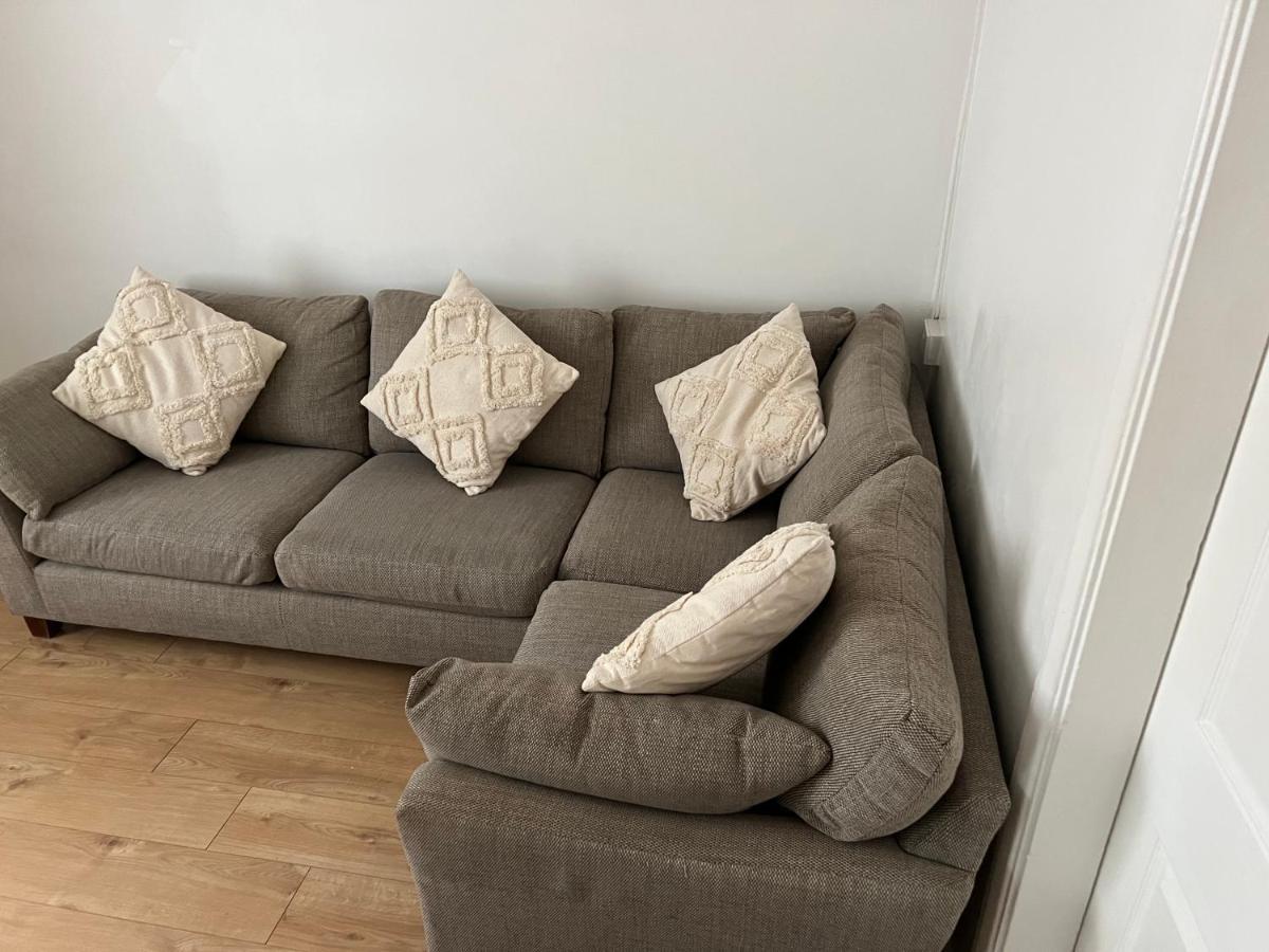 2 Bed Cottage Честер Экстерьер фото